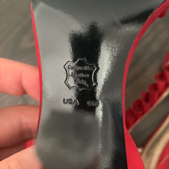 Browns Couture Red Satiny Heels - Picture 5 of 6